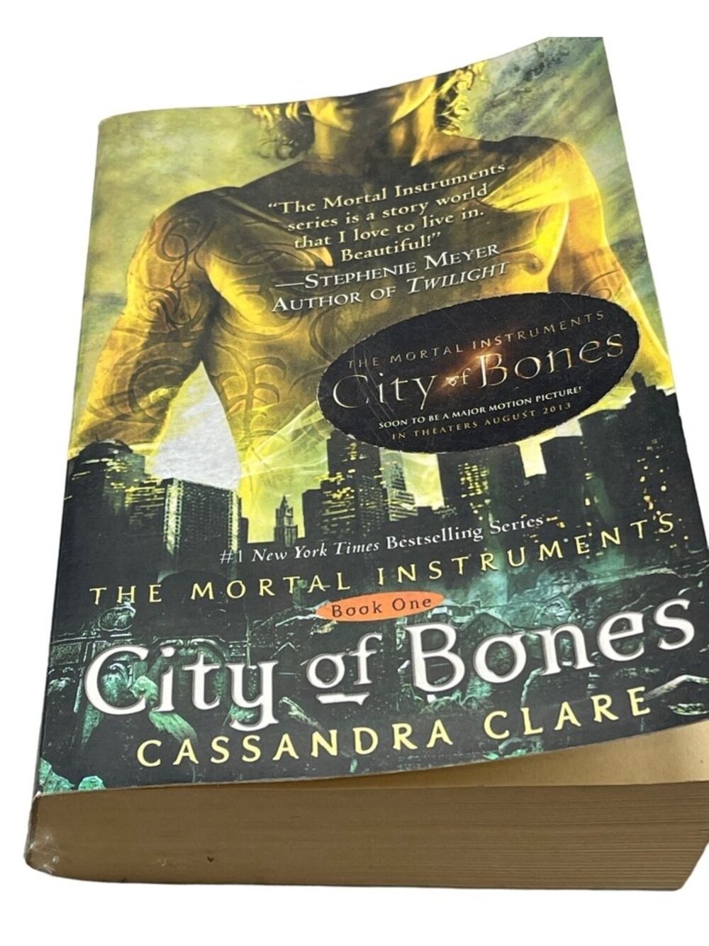city of bones paperback book by cassandra clare 2007 English READ